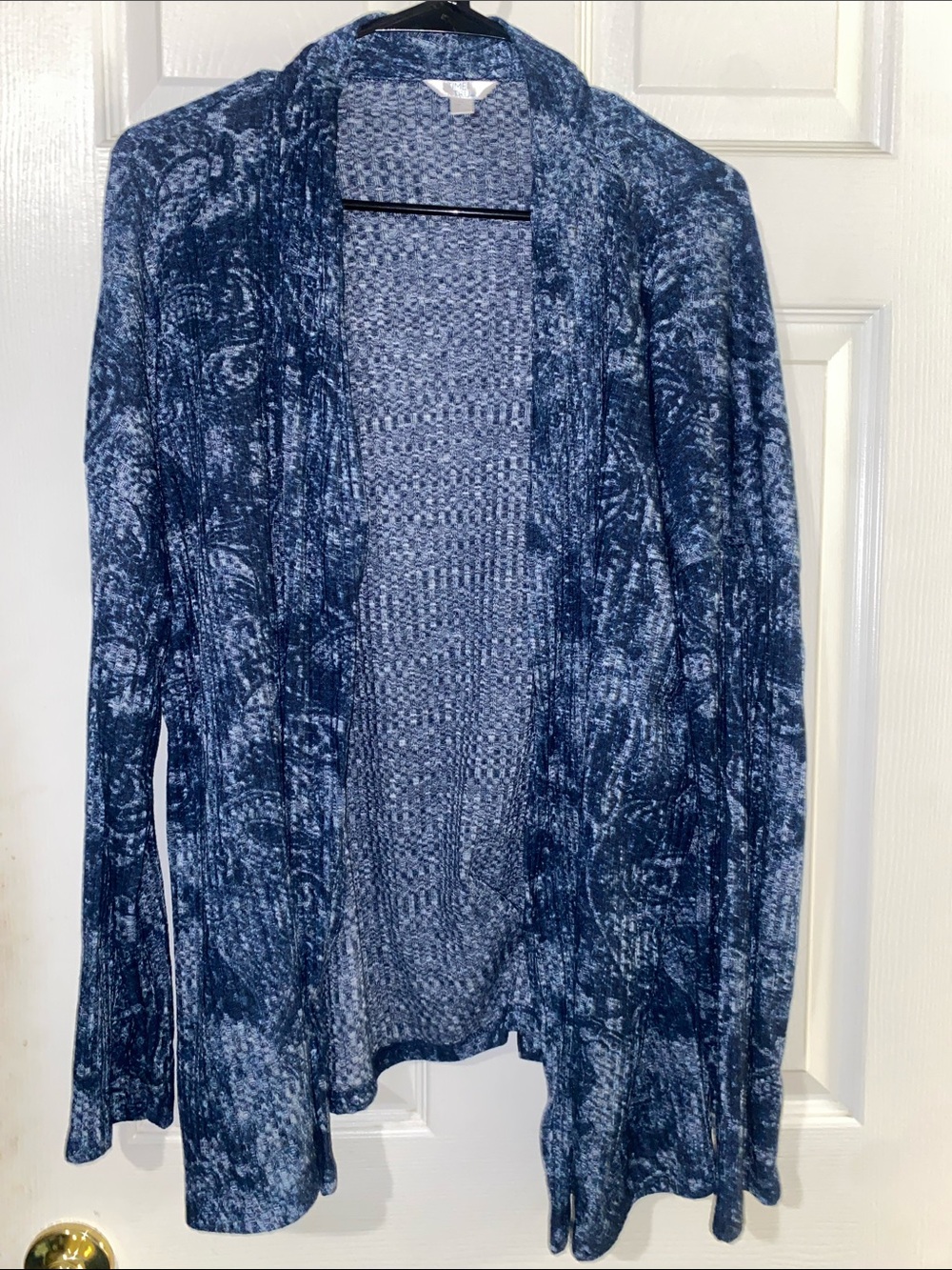 Time and Tru Navy Blue Patterned Open-Front Cardigan